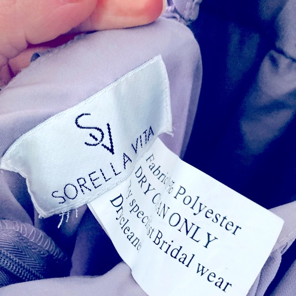 Lavender Bridesmaid/prom dress, size 4 - Picture 4 of 4